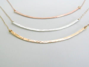 Curved Choker Necklace