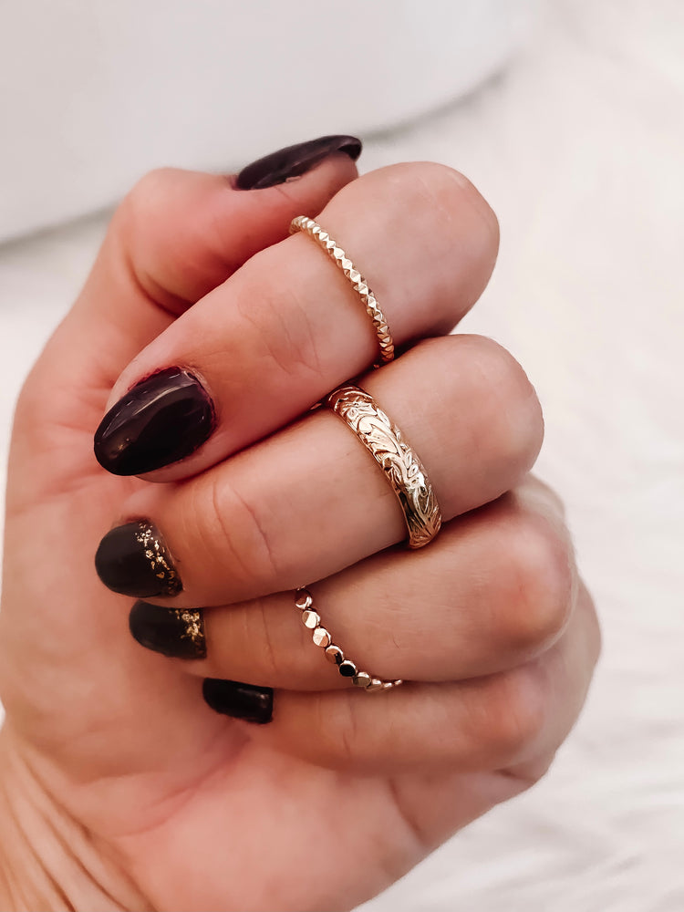 Gold flora ring for women