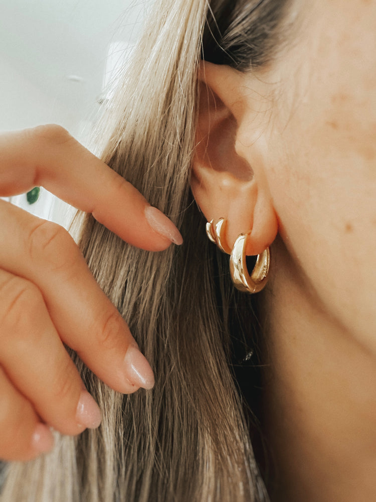 Era Huggie Hoop Earrings