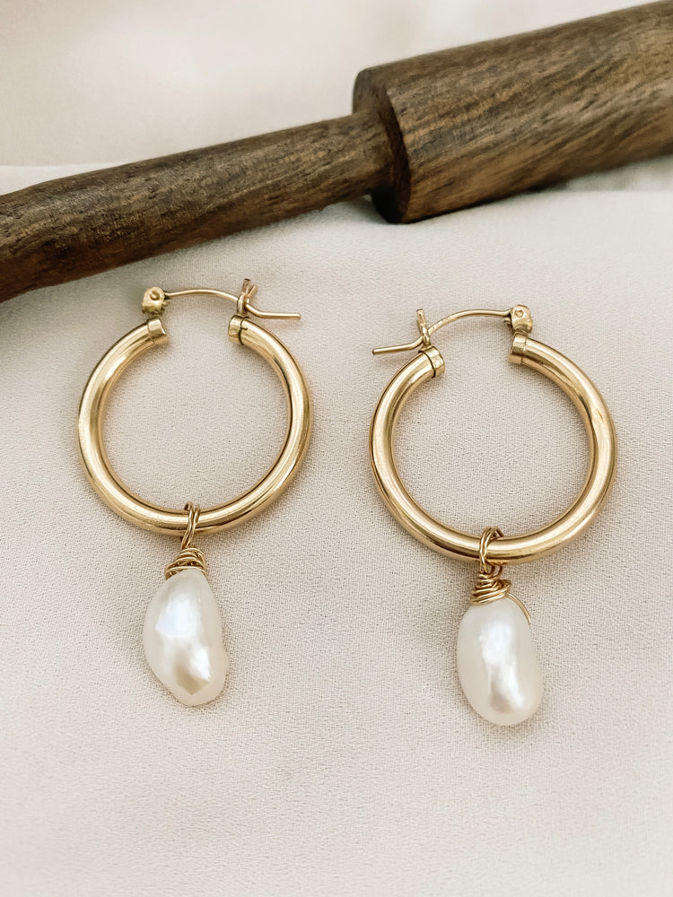 Amelia Pearl Hoops