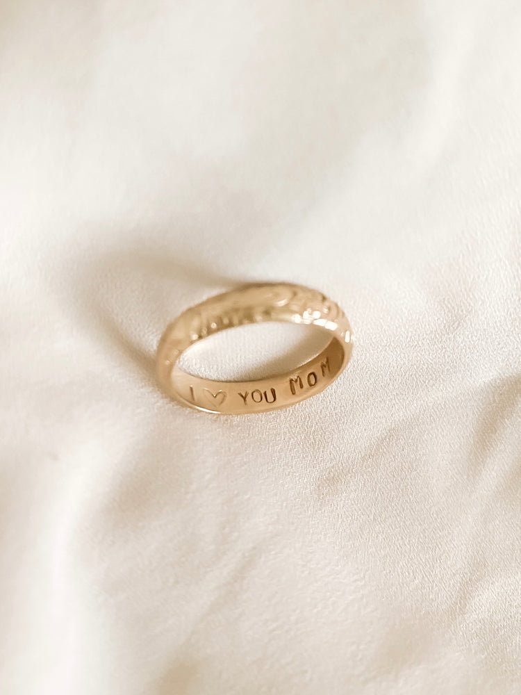 Thick ring gold with name