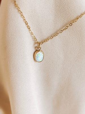 Oval opal necklace