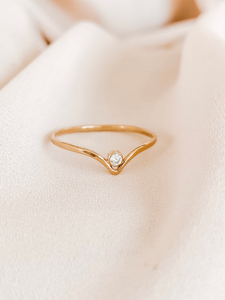 
            
                Load image into Gallery viewer, Diamond chevron ring gold
            
        