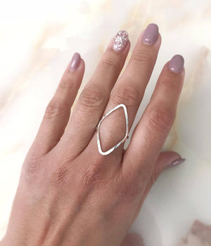 
            
                Load image into Gallery viewer, Diamond Shape Ring silver
            
        