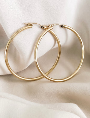 
            
                Load image into Gallery viewer, large chunky hoop earrings gold 2.5 inches
            
        