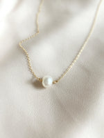 freshwater pearl necklace gold