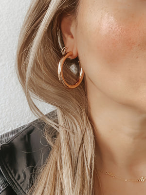 
            
                Load image into Gallery viewer, large chunky hoop earrings gold
            
        