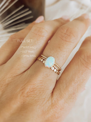 
            
                Load image into Gallery viewer, Fire opal stack ring set 
            
        