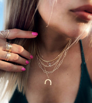 
            
                Load image into Gallery viewer, gold paperclip chain necklace 
            
        